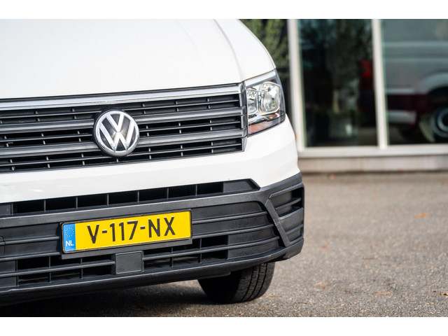 Volkswagen Crafter 35 2.0 TDI L3H3 Trekhaak I 3 Zitplaatsen I Cruise I Airco I Navigatie I Bluetooth I Dealeronderhouden