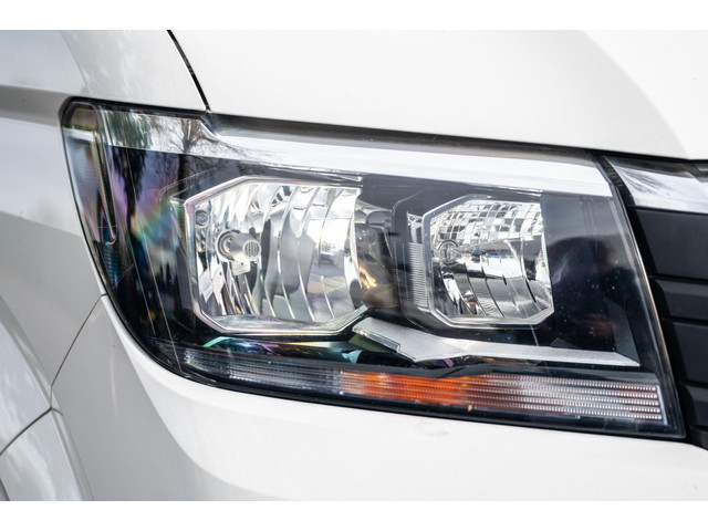 Volkswagen Crafter 35 2.0 TDI L3H3 Trekhaak I 3 Zitplaatsen I Cruise I Airco I Navigatie I Bluetooth I Dealeronderhouden