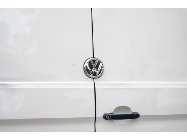 Volkswagen Crafter 35 2.0 TDI L3H3 Trekhaak I 3 Zitplaatsen I Cruise I Airco I Navigatie I Bluetooth I Dealeronderhouden
