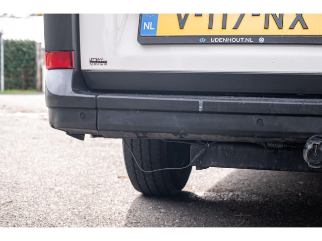 Volkswagen Crafter 35 2.0 TDI L3H3 Trekhaak I 3 Zitplaatsen I Cruise I Airco I Navigatie I Bluetooth I Dealeronderhouden