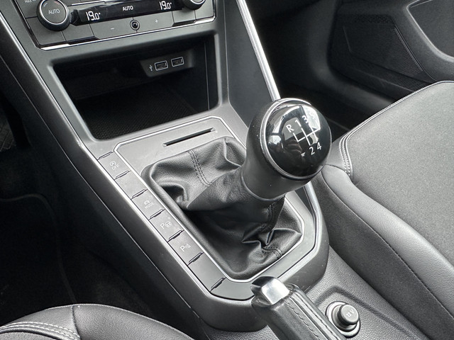 Volkswagen Polo 1.0 TSI Highline Business R | Panoramadak | Camera | Navigatie | DAB+