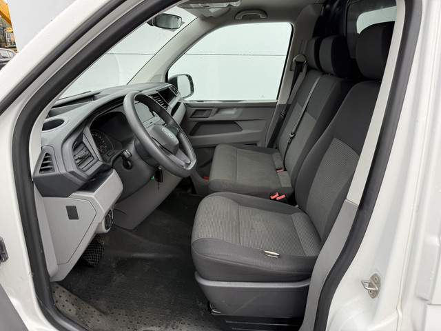 Volkswagen e-Transporter 113PK L2H1 138KM WLTP 37,3kWh 100% Elektrisch ABT E-transporter 3 Stoelen Trekhaak Airco Carplay Camera Parkeersensoren voor ach