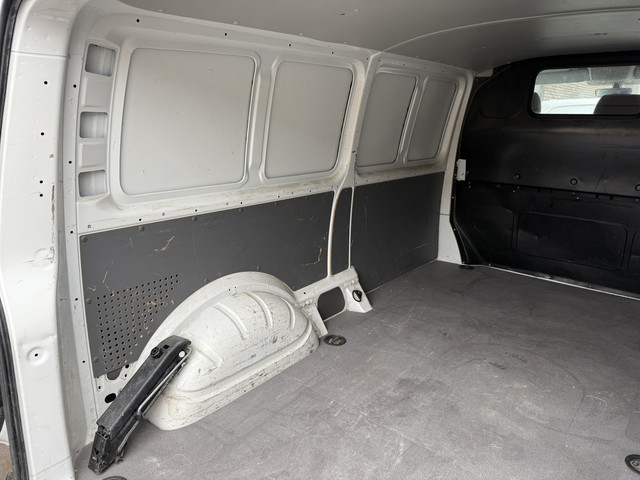 Volkswagen e-Transporter 113PK L2H1 138KM WLTP 37,3kWh 100% Elektrisch ABT E-transporter 3 Stoelen Trekhaak Airco Carplay Camera Parkeersensoren voor ach