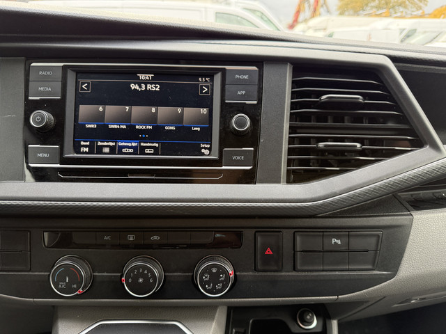 Volkswagen e-Transporter 113PK L2H1 138KM WLTP 37,3kWh 100% Elektrisch ABT E-transporter 3 Stoelen Trekhaak Airco Carplay Camera Parkeersensoren voor ach