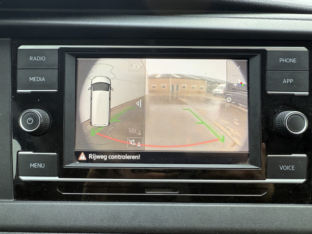 Volkswagen e-Transporter 113PK L2H1 138KM WLTP 37,3kWh 100% Elektrisch ABT E-transporter 3 Stoelen Trekhaak Airco Carplay Camera Parkeersensoren voor ach