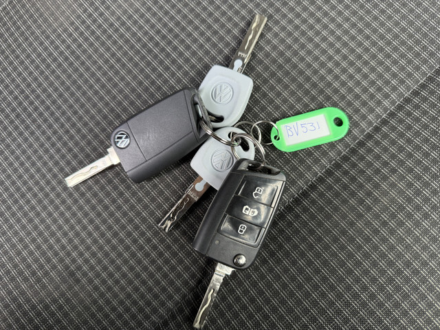 Volkswagen e-Transporter 113PK L2H1 138KM WLTP 37,3kWh 100% Elektrisch ABT E-transporter 3 Stoelen Trekhaak Airco Carplay Camera Parkeersensoren voor ach