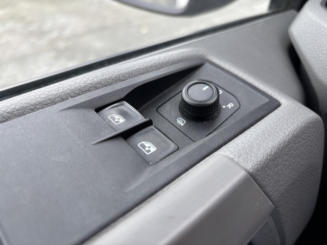 Volkswagen Crafter 35 2.0 TDI L3H2*A C*CRUISE*HAAK*CAM*CARPLAY*