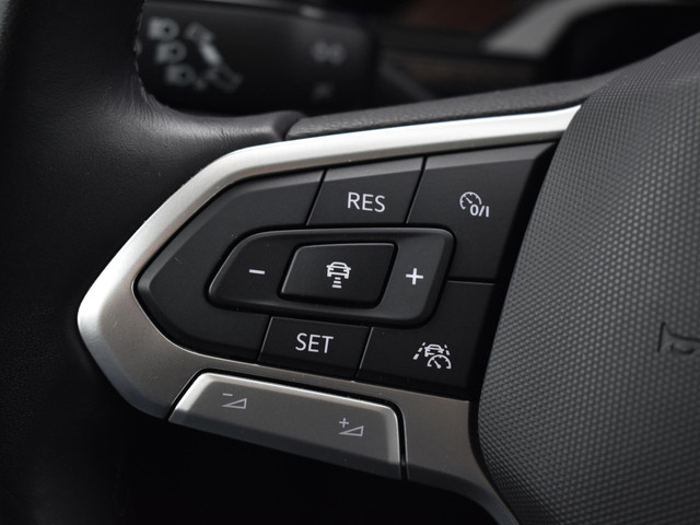 Volkswagen Polo 1.0 TSI Life · Apple Android Car Play · Navigatie · Getint Glas · Draadloze Oplader · 15'' Inch · Garantie t m 27-10-2027 of 100