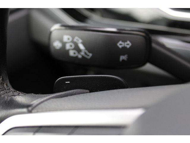 Volkswagen Polo 1.0 TSI Style | Adaptieve Cruise | Automaat | Panoramadak | Trekhaak