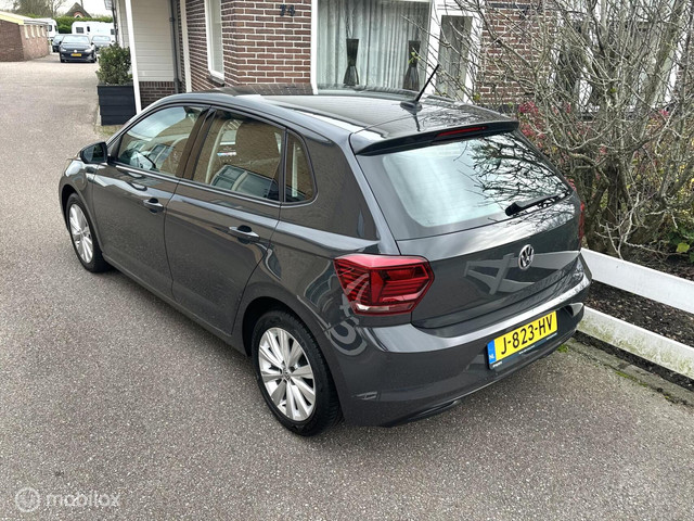Volkswagen Polo 1.0 TSI 95PK DSG AUTOMAAT HIGHLINE CARPLAY CLIMATE CONROLE SFEERVERLICHTING PARKEERSENSOREN NETTE AUTO!!