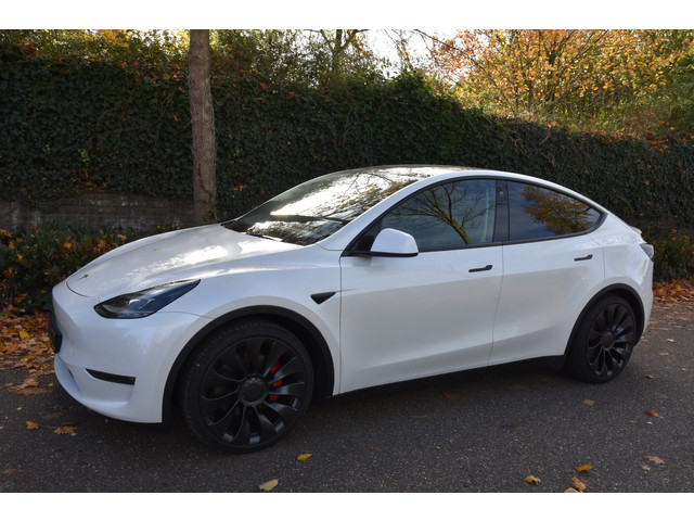 tesla-model-y-performance-awd-75-kwh--soh93---autopilot---462pk---trekhaak--