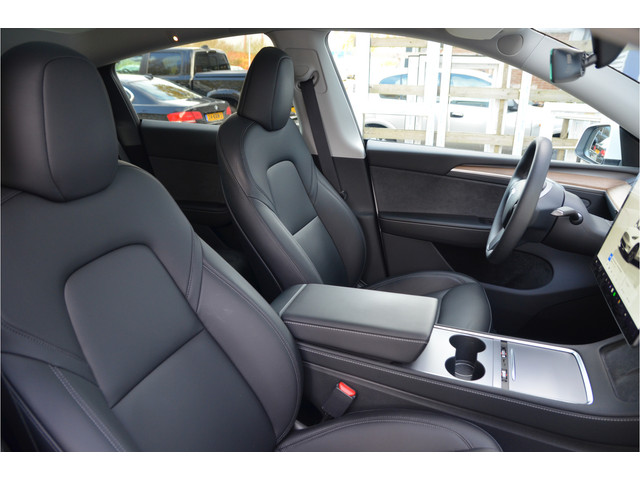 Tesla Model Y RWD 58 kWh AutoPilot4.0, LFP Accu