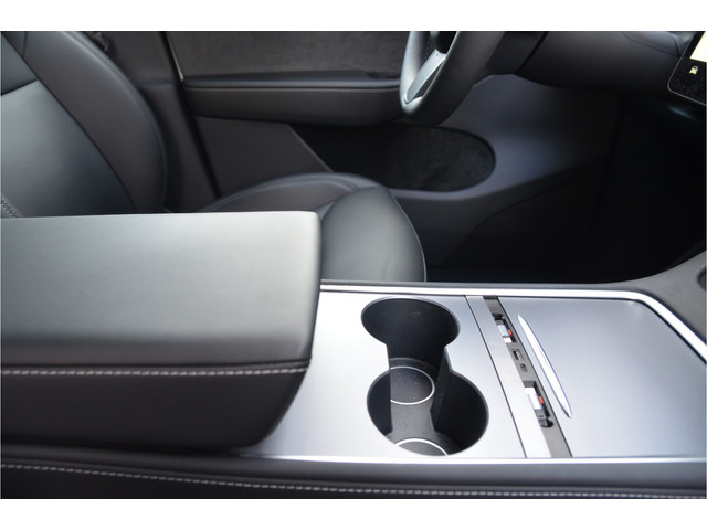 Tesla Model Y RWD 58 kWh AutoPilot4.0, LFP Accu