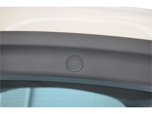 Tesla Model Y RWD 58 kWh AutoPilot4.0, LFP Accu