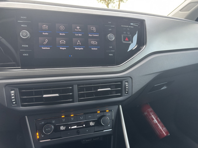 Volkswagen Polo 1.0 TSI Highline Business | Parkeer Sensoren | Stoelverwarming | Navi | Cruise