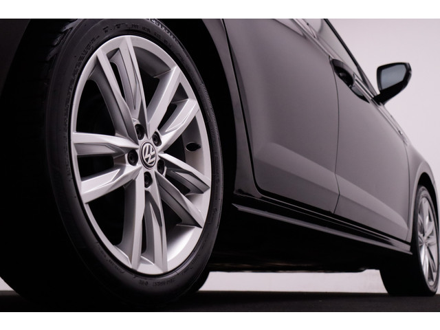 Volkswagen Polo 1.0TSI Highline Business R CARPLAY | LEDER | STOELVERW | ACC | NAVI | DAB | CLIMA | LMV 17''