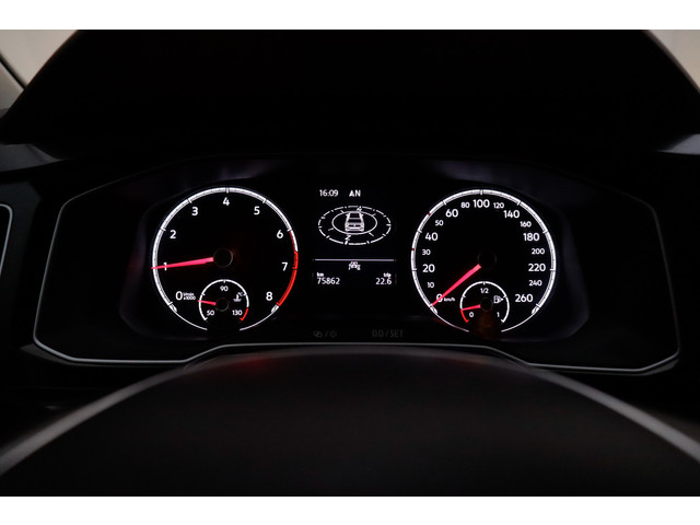 Volkswagen Polo 1.0TSI Highline Business R CARPLAY | LEDER | STOELVERW | ACC | NAVI | DAB | CLIMA | LMV 17''