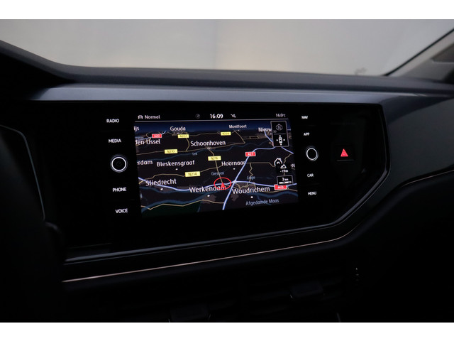 Volkswagen Polo 1.0TSI Highline Business R CARPLAY | LEDER | STOELVERW | ACC | NAVI | DAB | CLIMA | LMV 17''