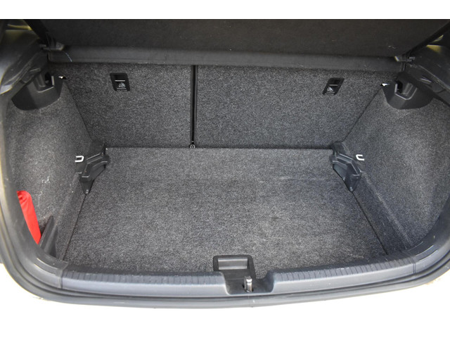 Volkswagen Polo 1.0 TSI R-Line Business | LED | Camera | Stoelverwarming |