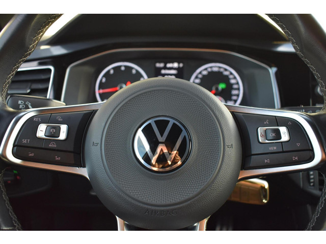 Volkswagen Polo 1.0 TSI R-Line Business | LED | Camera | Stoelverwarming |