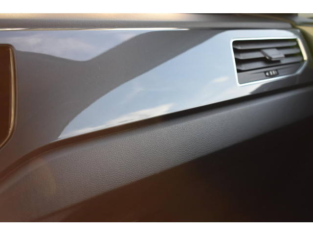 Volkswagen Polo 1.0 TSI R-Line Business | LED | Camera | Stoelverwarming |