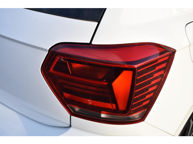 Volkswagen Polo 1.0 TSI R-Line Business | LED | Camera | Stoelverwarming |