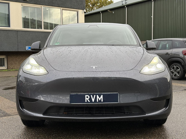 Tesla Model Y RWD 58 kWh AFNEEMBARE TREKHAAK| STOEL STUURVERW| AUTOPILOT| RIJKLAARPRIJS INCL. TESLA GARANTIE t m 03-2027 80.000km accu en aan