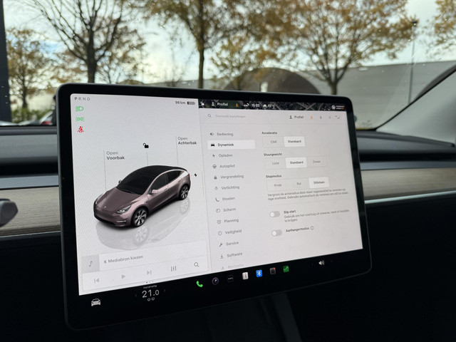 Tesla Model Y RWD 58 kWh AFNEEMBARE TREKHAAK| STOEL STUURVERW| AUTOPILOT| RIJKLAARPRIJS INCL. TESLA GARANTIE t m 03-2027 80.000km accu en aan
