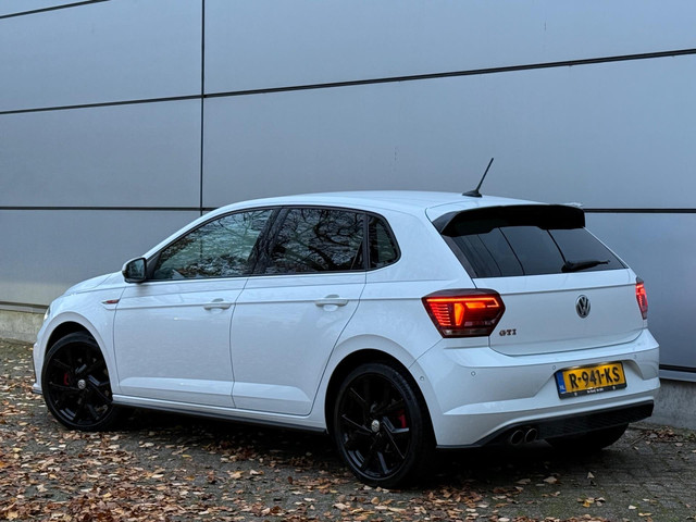 Volkswagen Polo 2.0 TSI GTI Beats |Carplay |Sfeer |Automaat |ACC |Stoelverw |Auto Park |Nap |Boekjes