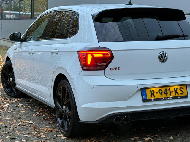 Volkswagen Polo 2.0 TSI GTI Beats |Carplay |Sfeer |Automaat |ACC |Stoelverw |Auto Park |Nap |Boekjes