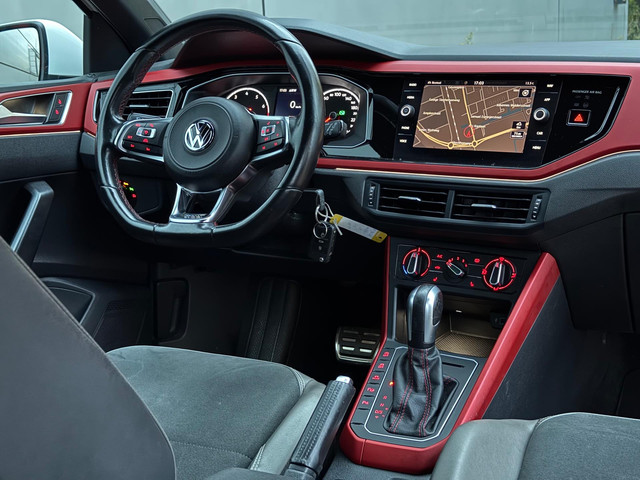 Volkswagen Polo 2.0 TSI GTI Beats |Carplay |Sfeer |Automaat |ACC |Stoelverw |Auto Park |Nap |Boekjes