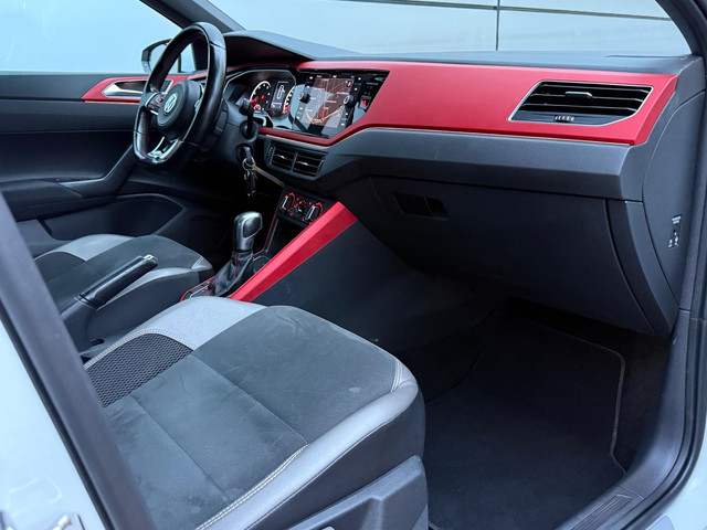 Volkswagen Polo 2.0 TSI GTI Beats |Carplay |Sfeer |Automaat |ACC |Stoelverw |Auto Park |Nap |Boekjes