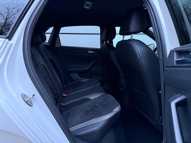 Volkswagen Polo 2.0 TSI GTI Beats |Carplay |Sfeer |Automaat |ACC |Stoelverw |Auto Park |Nap |Boekjes