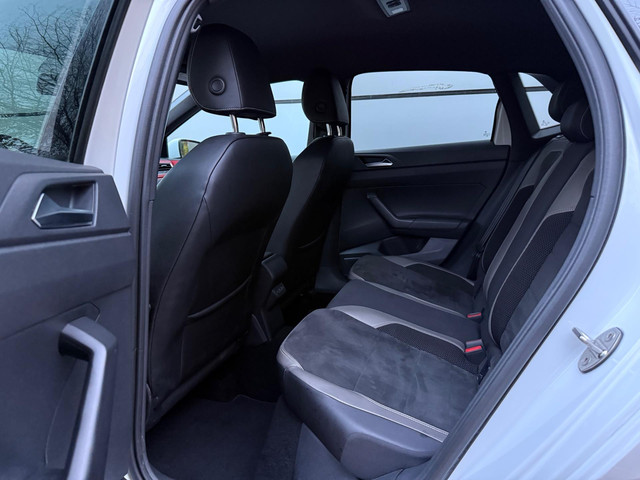 Volkswagen Polo 2.0 TSI GTI Beats |Carplay |Sfeer |Automaat |ACC |Stoelverw |Auto Park |Nap |Boekjes