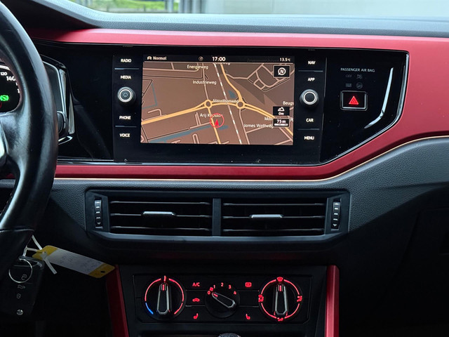 Volkswagen Polo 2.0 TSI GTI Beats |Carplay |Sfeer |Automaat |ACC |Stoelverw |Auto Park |Nap |Boekjes