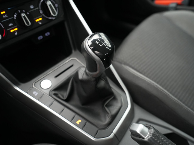 Volkswagen Polo 1.0 TSI 95pk Life Navigatie Camera Stoelverwarming Keyless 68