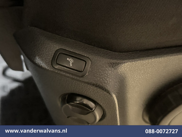 Volkswagen Crafter 2.0 TDI 141pk L3H3 L2H2 Euro6 Airco | Camera | Apple Carplay | Android Auto | Cruisecontrol | Massagestoel Chauffeursstoel