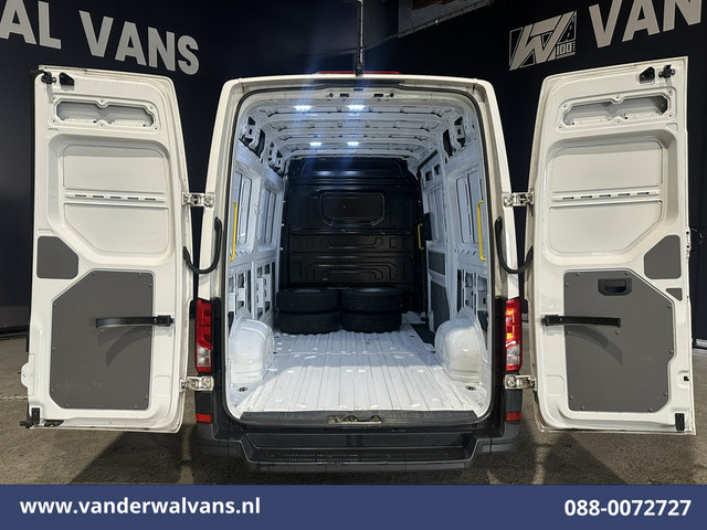 Volkswagen Crafter 2.0 TDI 141pk L3H3 L2H2 Euro6 Airco | Camera | Apple Carplay | Android Auto | Cruisecontrol | Massagestoel Chauffeursstoel