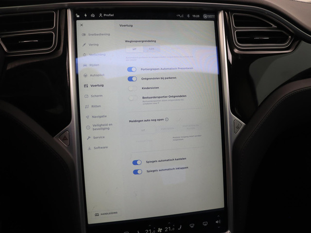 Tesla Model S 85 Base Lederen Bekleding, Panorama dak, Stoelverwarming, achteruitrijcamera.