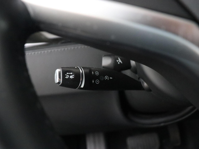 Tesla Model S 85 Base Lederen Bekleding, Panorama dak, Stoelverwarming, achteruitrijcamera.