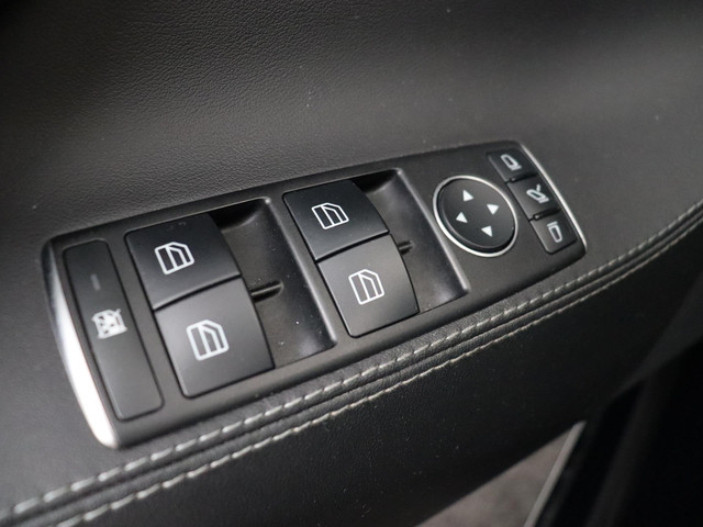 Tesla Model S 85 Base Lederen Bekleding, Panorama dak, Stoelverwarming, achteruitrijcamera.