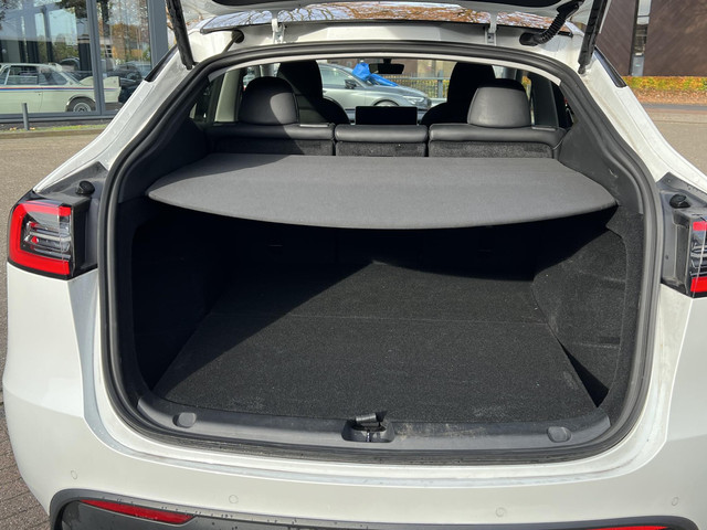 Tesla Model Y Long Range AWD 75 kWh | Enhanced Autopilot | Rijklaar geleverd | Stoel- & Stuurverwarming | Fabrieksgarantie tot 08-2026