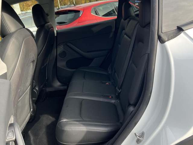 Tesla Model Y Long Range AWD 75 kWh | Enhanced Autopilot | Rijklaar geleverd | Stoel- & Stuurverwarming | Fabrieksgarantie tot 08-2026