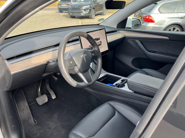 Tesla Model Y Long Range AWD 75 kWh | Enhanced Autopilot | Rijklaar geleverd | Stoel- & Stuurverwarming | Fabrieksgarantie tot 08-2026