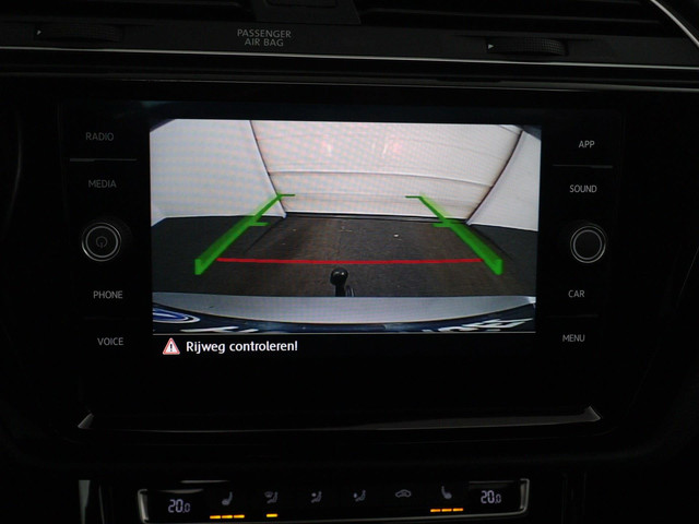 Volkswagen Touran 1.5 TSI Highline 7p Automaat | Panoramadak | Camera | Stoelverwarming | Trekhaak