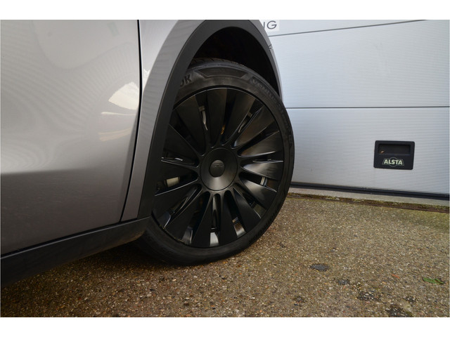 Tesla Model Y Long Range RWD 75 kWh WLTP 533km, AutoPilot4.0, BTW auto!