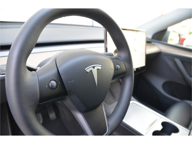 Tesla Model Y Long Range RWD 75 kWh WLTP 533km, AutoPilot4.0, BTW auto!