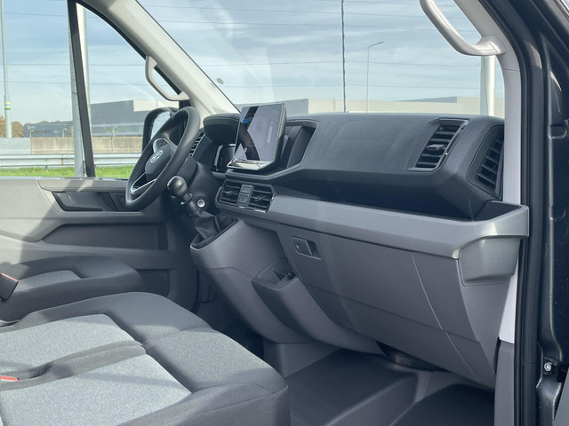 Volkswagen Crafter Trendline L3H2 177pk GVW 3.5T 3-Zits | Camera | Cruise | Carplay | PDC | Digital cockpit