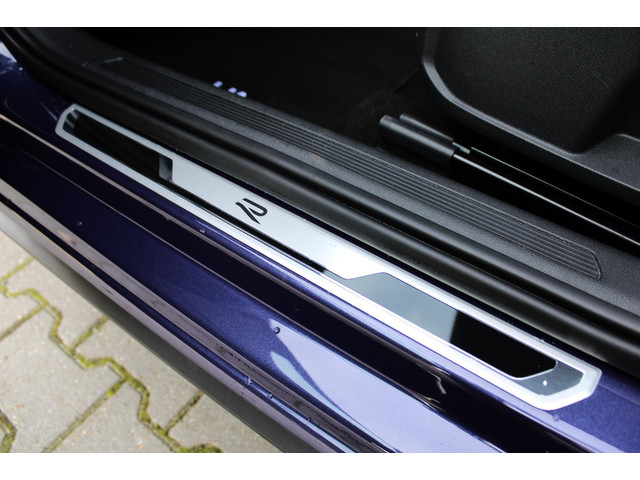 Volkswagen Polo 1.0 TSI HIGHLINE BUSINESS R | R-LINE | PANO | CAMERA | NAVI | VIRTUAL | FAB. GARANTIE | 1E EIG!