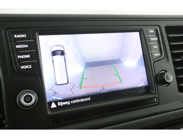 Volkswagen Crafter 2.0 TDI L3H3 | 177PK | 3500kg | Trekh | Aut. | Airco | 3-Zits | Cruise | Camera | Stoel Stuurverw. | Carplay | Parkeersens.